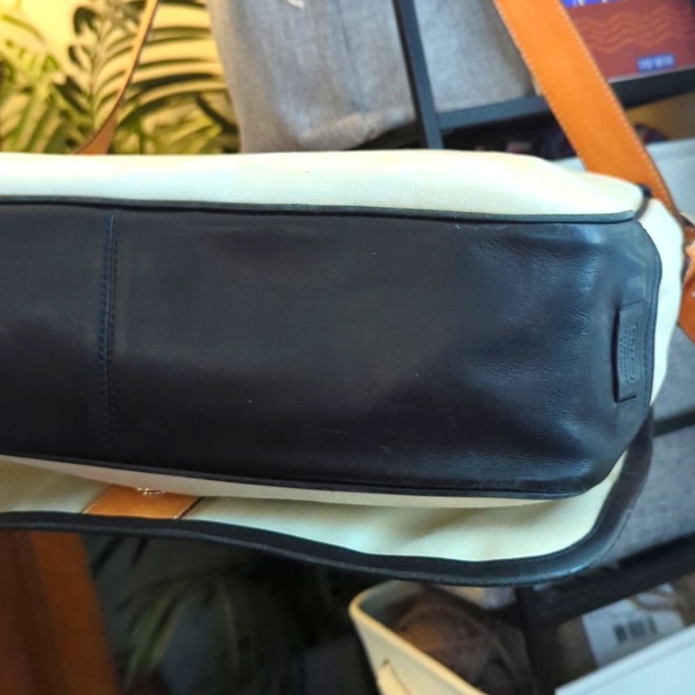 VGUC Vintage Rare Coach canvas and leather messenger khaki 5149 - Picture 5 of 16